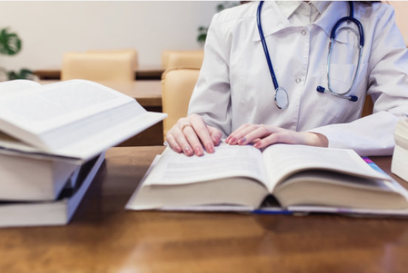 4 Tips for a Successful Career After Medical School