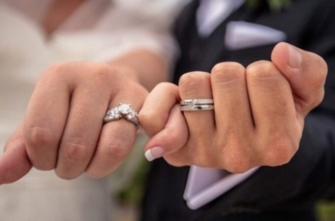 Design Comparison: Engagement rings Vs Wedding rings