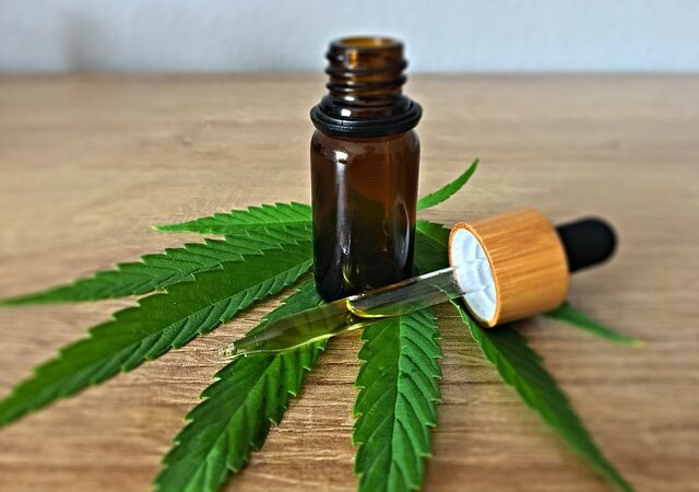 5 Benefits of Adding CBD Oil to Your Food