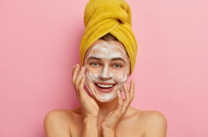 4 Vivid Benefits of Green Tea Face Wash for Glowing Skin