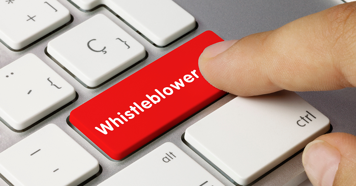 The Pros and Cons of Whistleblowing: Balancing Loyalty and Responsibility