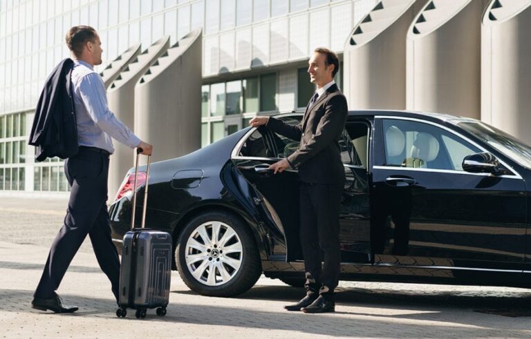 Hiring Chauffeur Services in UAE