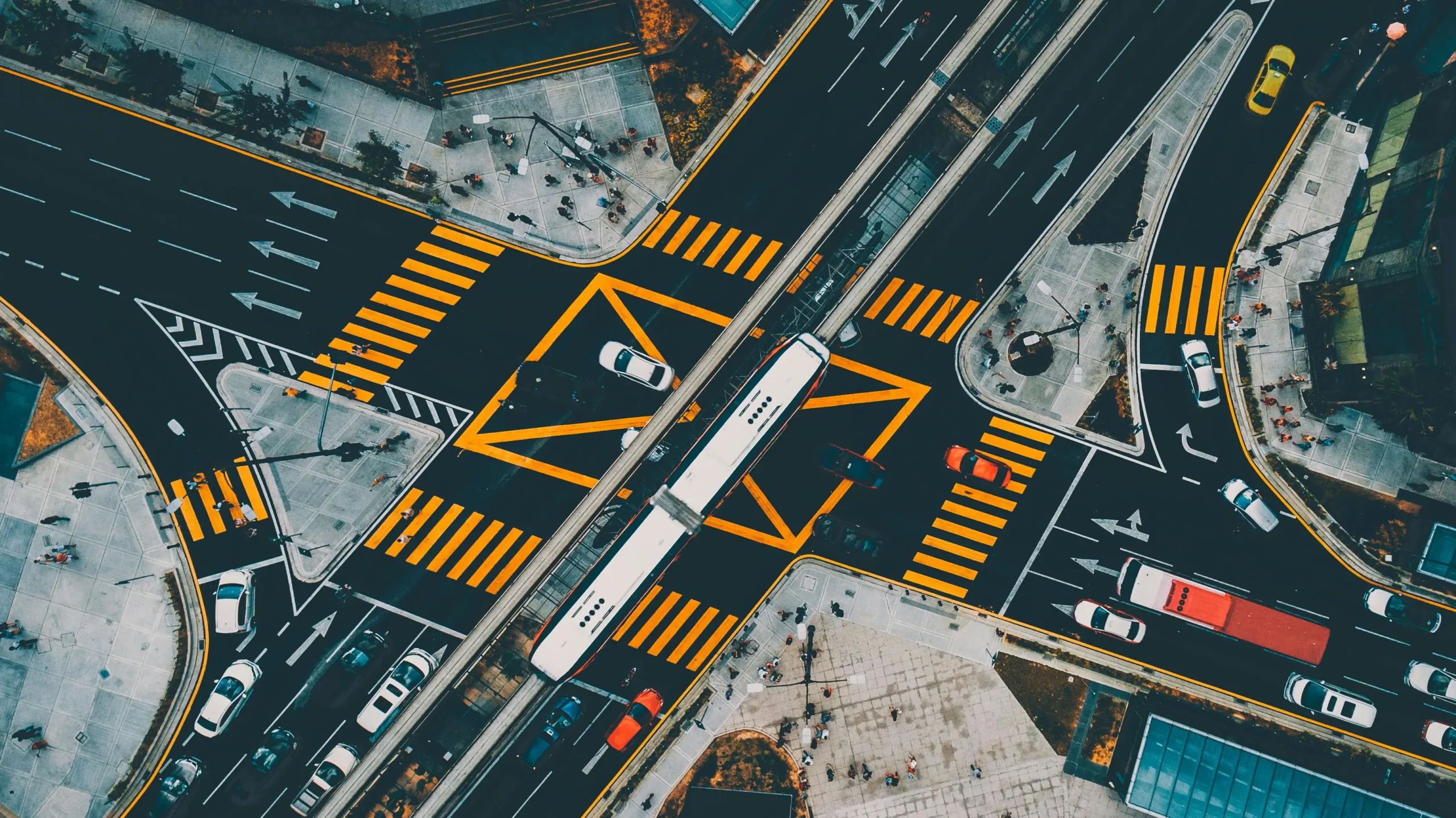 Simple Habits That Can Make Any Driver Safer
