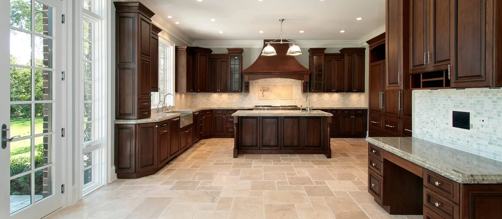 Natural Stone Tile vs Ceramic Tile: Which Option Offers Better Durability?