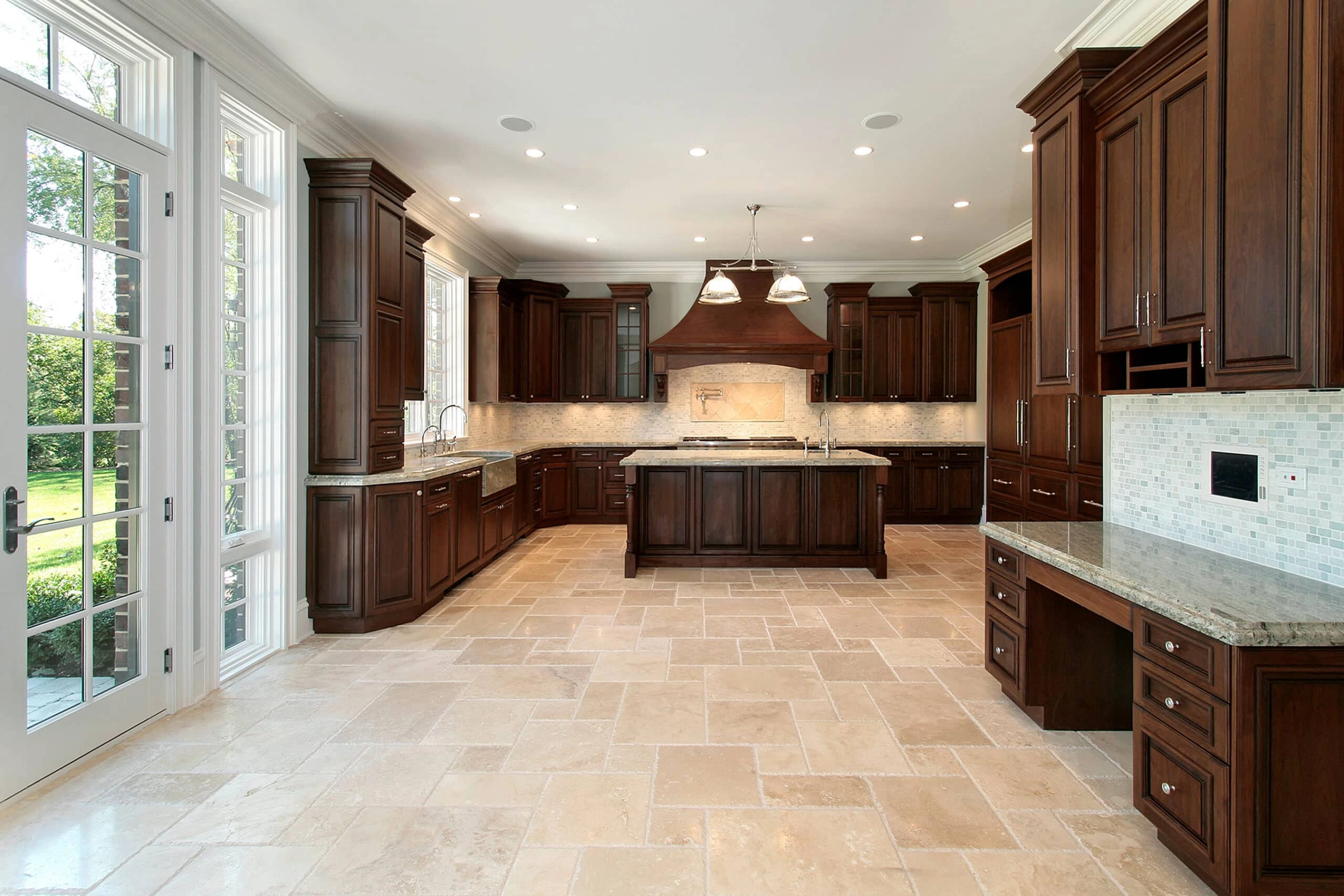 Natural Stone Tile vs Ceramic Tile: Which Option Offers Better Durability?