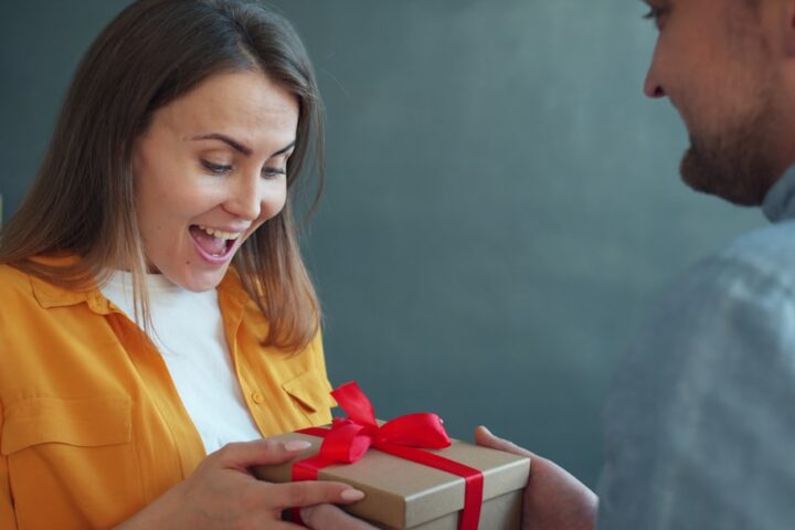 Birthday Gifts for Girlfriend: Meaningful Ideas She Will Love