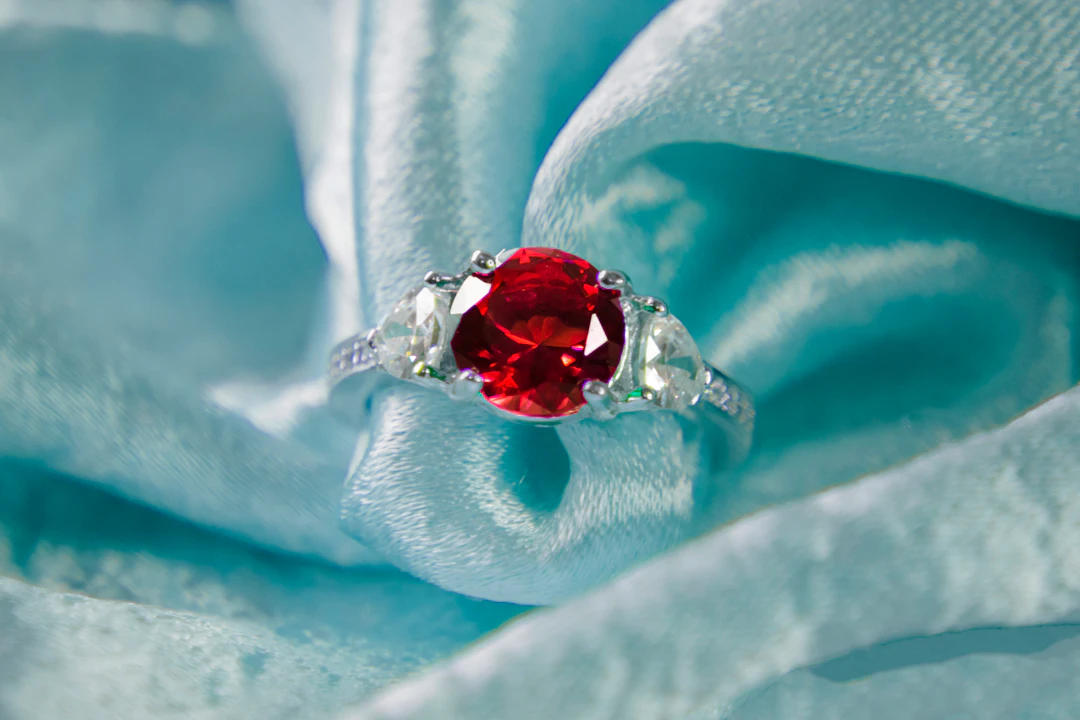 Deep red gemstone ring — the garnet birthstone look for Capricorn women