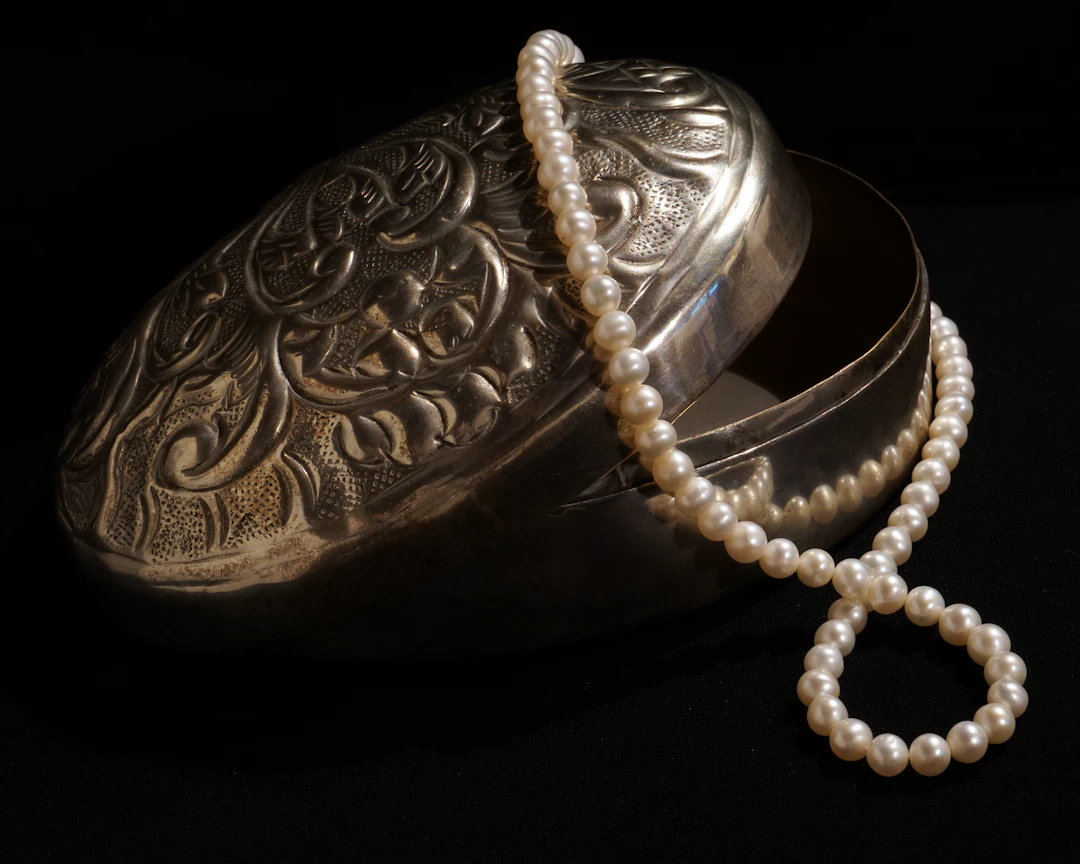 Vintage heirloom pearl jewelry — pearls and moonstone are the Moon-ruled stones for Cancer women