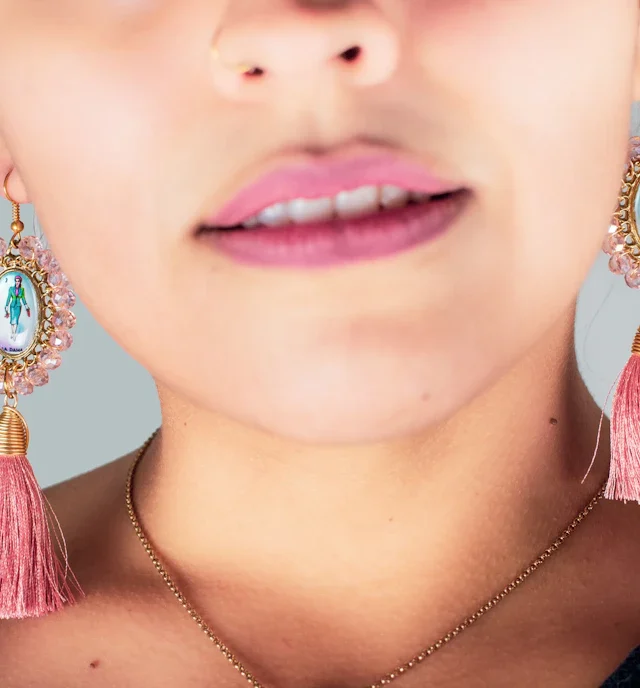 Jewelry for Aquarius Women: Gift Ideas She’ll Truly Love