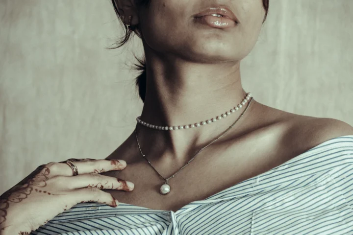Jewelry for Cancer Women: Gift Ideas She’ll Truly Love