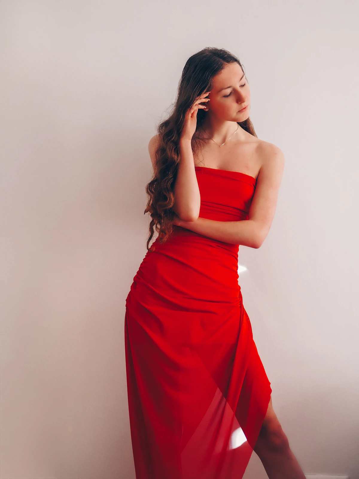 Woman in a strapless outfit styled with a strapless bra