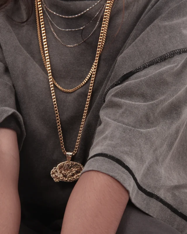 How to Layer Necklaces: 8 Combinations That Actually Work
