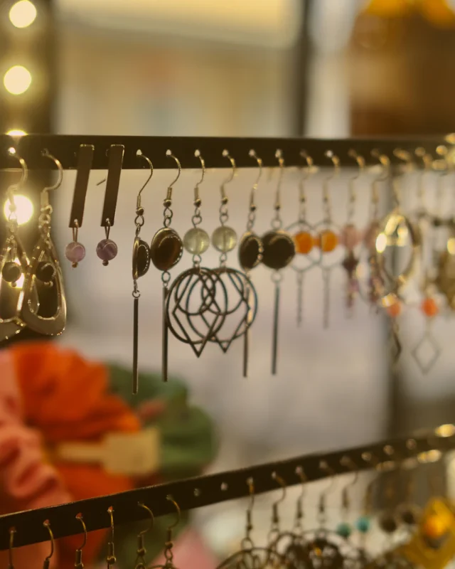 Types of Earrings: A Visual Guide to 25 Styles