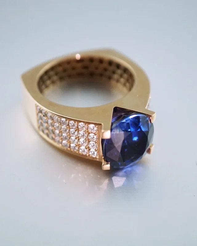 December Birthstone Rings: Tanzanite, Zircon & Turquoise Buying Guide