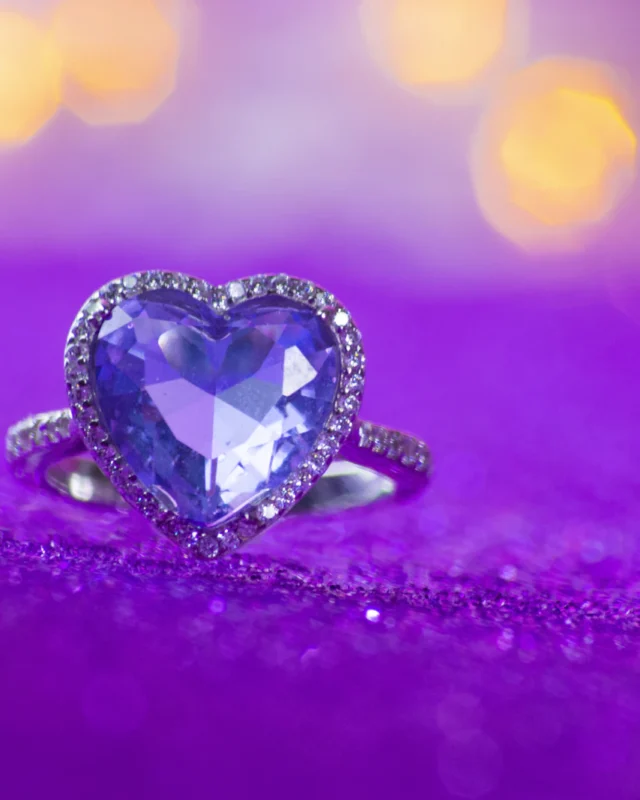 February Birthstone Rings: How to Choose an Amethyst Ring