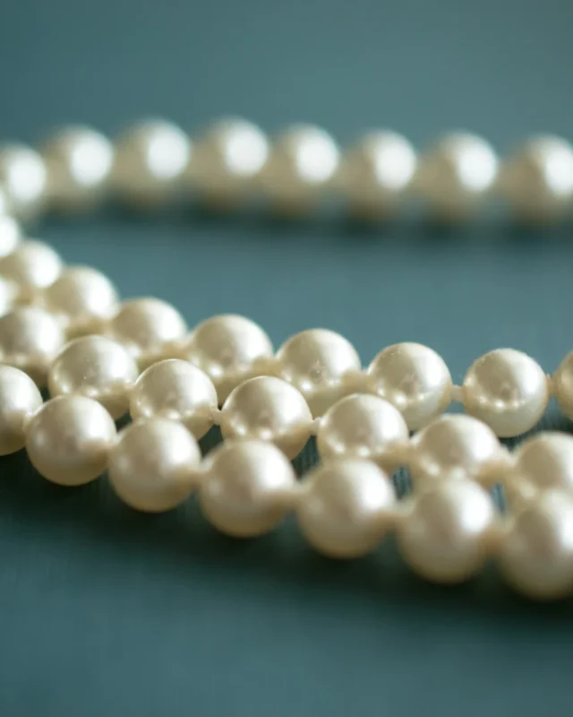How to Tell If Pearls Are Real: 8 Simple Tests That Work